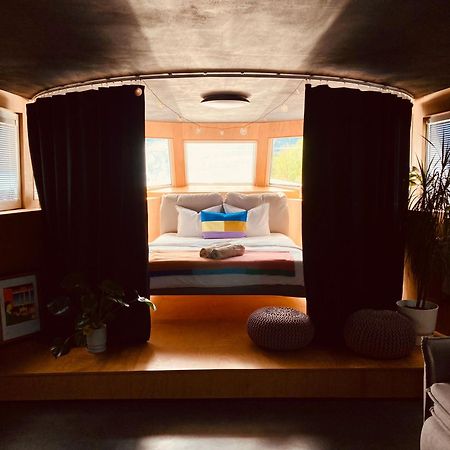 Unique Boat Apartments By Lake - Kajuta 1958 Námestovo المظهر الخارجي الصورة